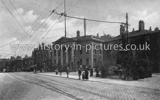 The Town Hall, Oldham, Lancashire. c.1915